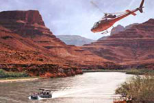 Спуск на вертолете на дно Гранд-Каньона - на глубину свыше 1 километра! Круиз по реке Колорадо. (Туры из Лас-Вегаса в Гранд-Каньон от туроператора 'Космополитан Тревел')